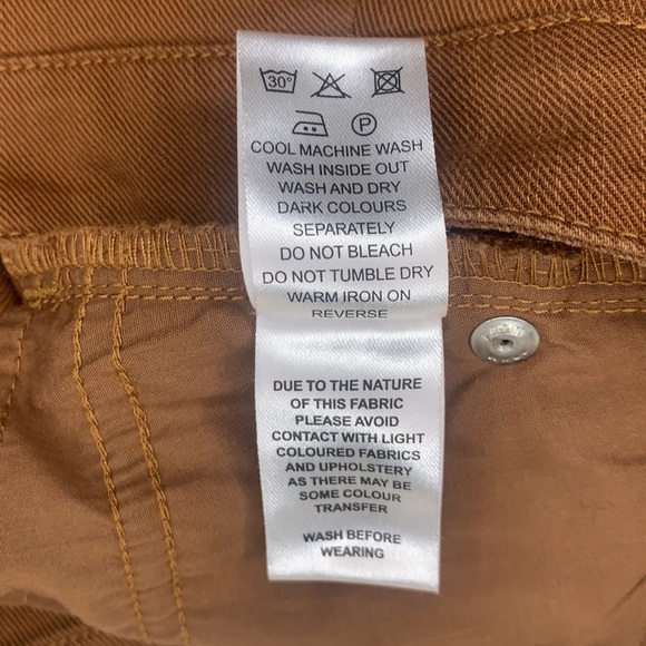 Pure Collection Denim pencil skirt size 6 us NWT - Picture 6 of 9